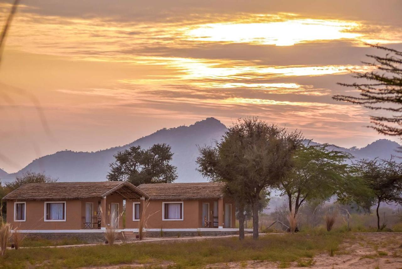 Camp Lands End Hotel Pushkar Exterior photo